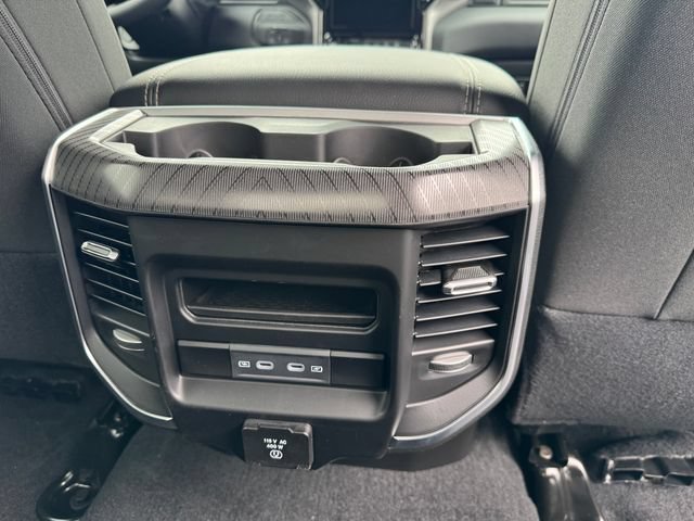 New 2026 RAM 2500 Big Horn AWD/4WD image 32
