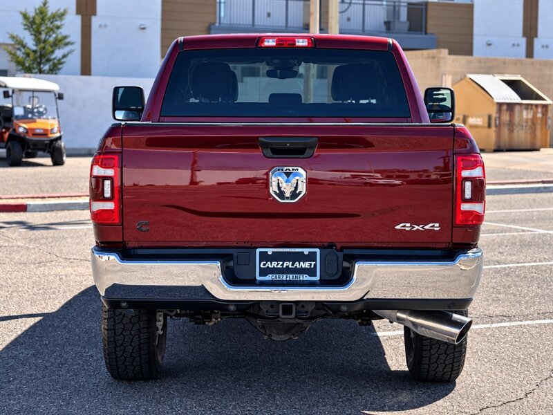 Used 2024 RAM 2500 Tradesman w/ Chrome Appearance Group AWD/4WD image 5