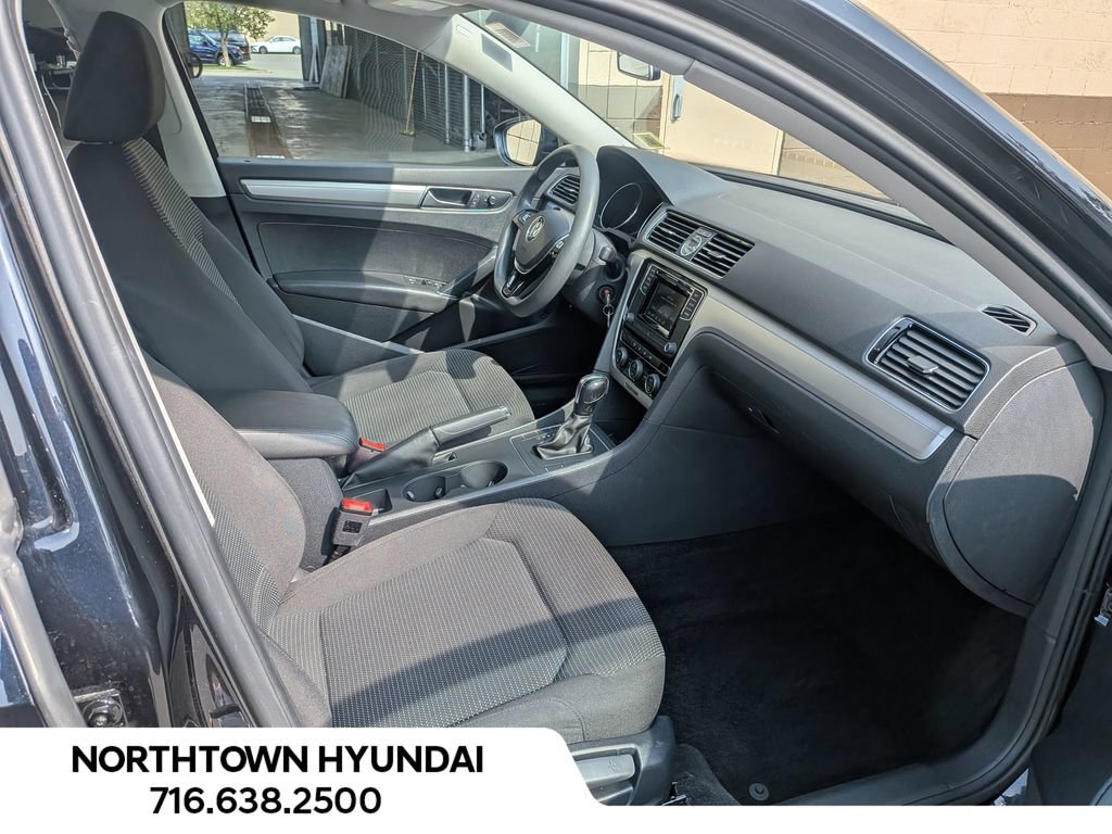 Used 2017 Volkswagen Passat 1.8T S FWD image 27