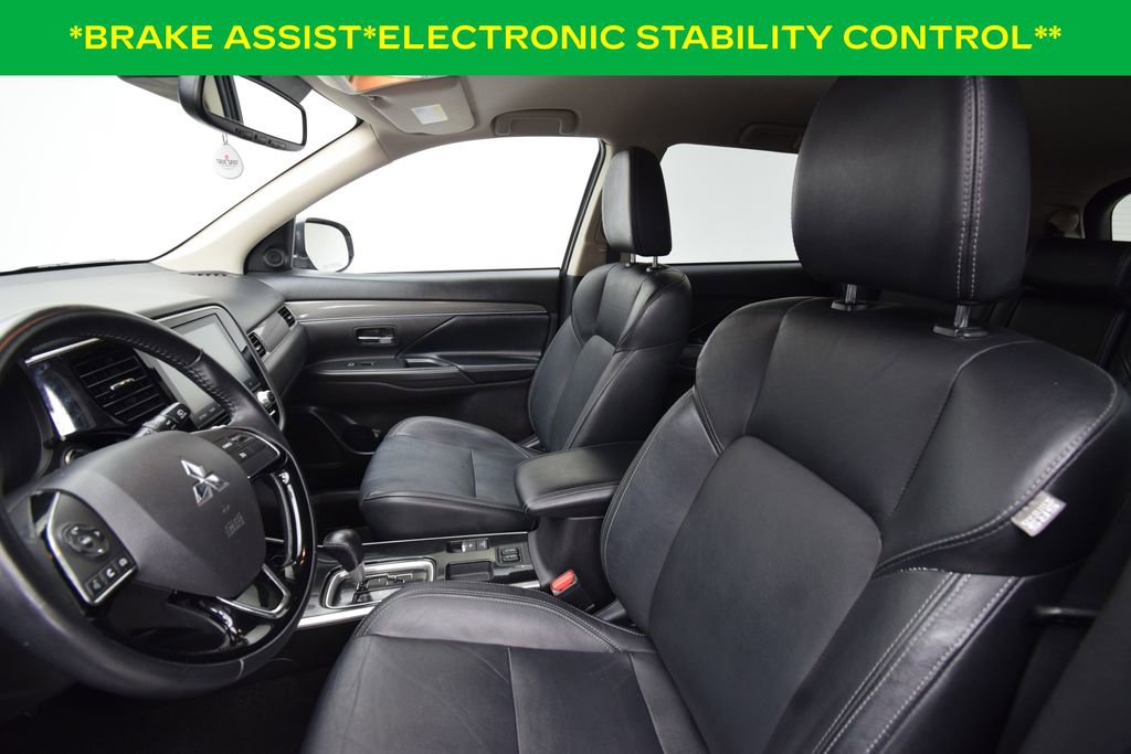 Used 2020 Mitsubishi Outlander SE image 10