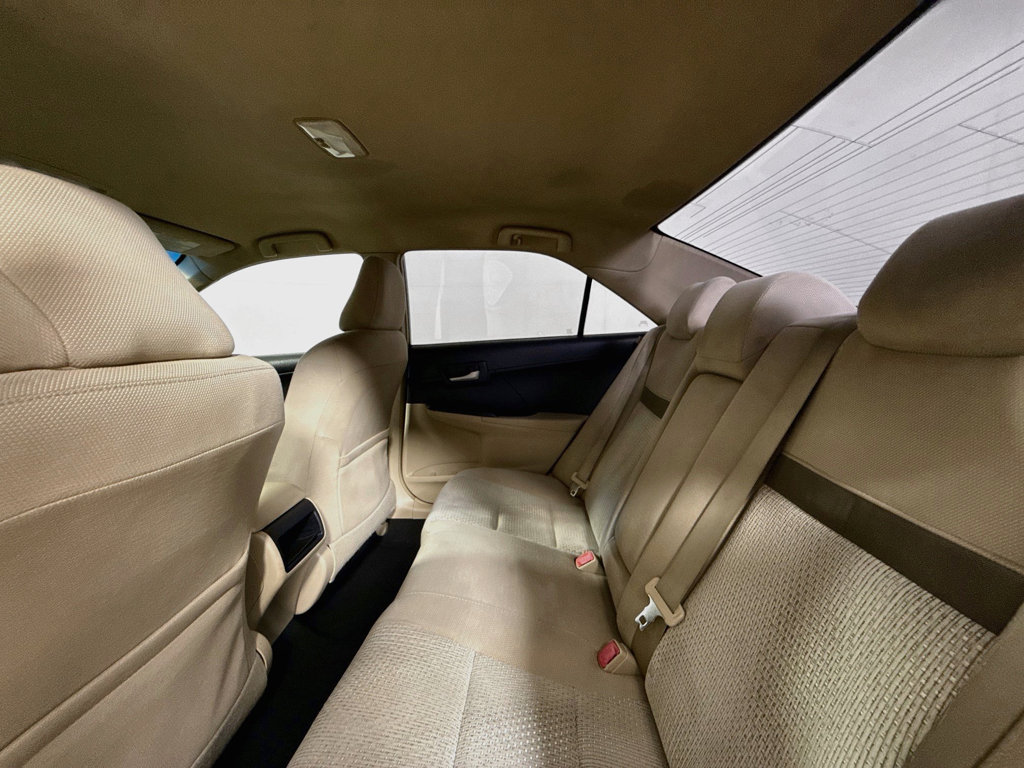 Used 2013 Toyota Camry LE FWD image 22
