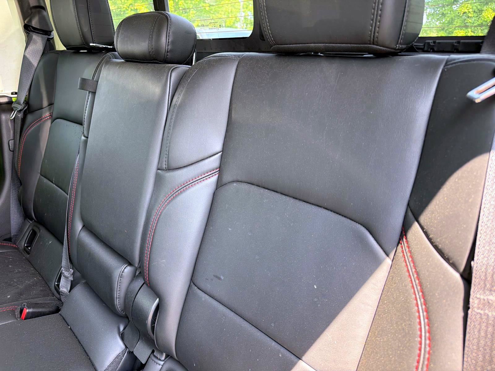 Used 2025 Jeep Gladiator Rubicon w/ Safety Group AWD/4WD image 8