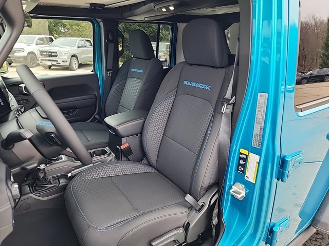 Used 2024 Jeep Wrangler Rubicon w/ Convenience Group image 25