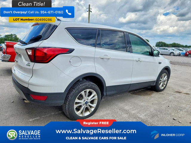 Used 2019 Ford Escape SE FWD image 4
