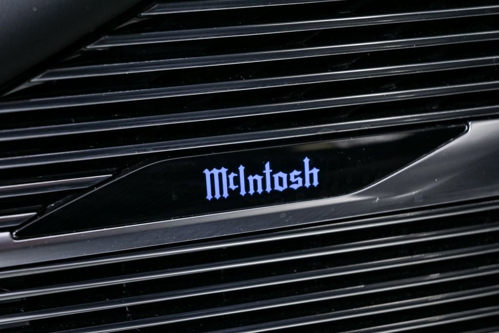 Used 2023 Jeep Grand Wagoneer L Series III w/ Rear Seat Video Group 1 image 8