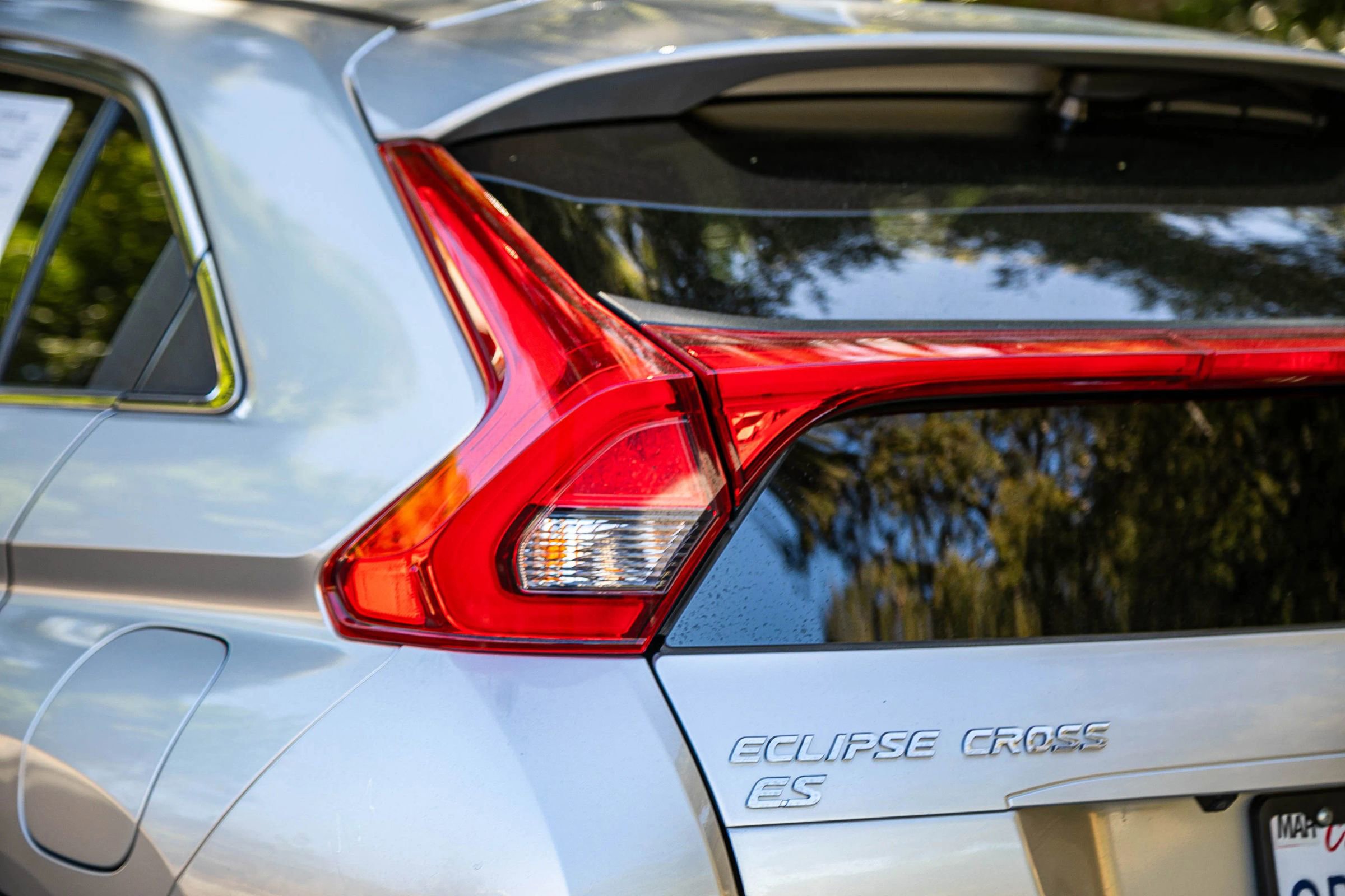 Used 2020 Mitsubishi Eclipse Cross ES FWD image 10