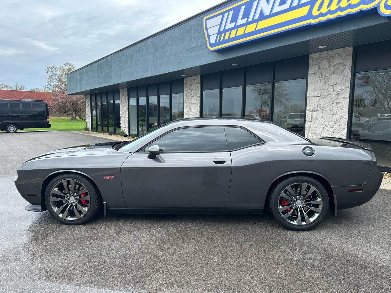 Used 2014 Dodge Challenger SRT8 image 5