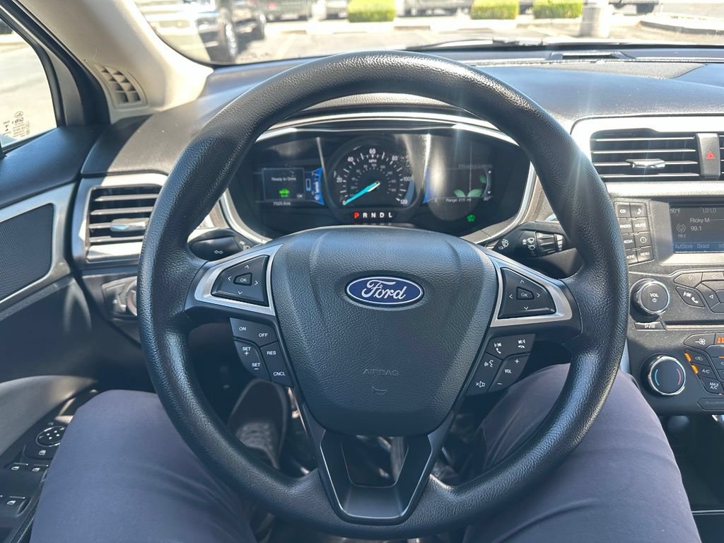 Used 2018 Ford Fusion S FWD image 10