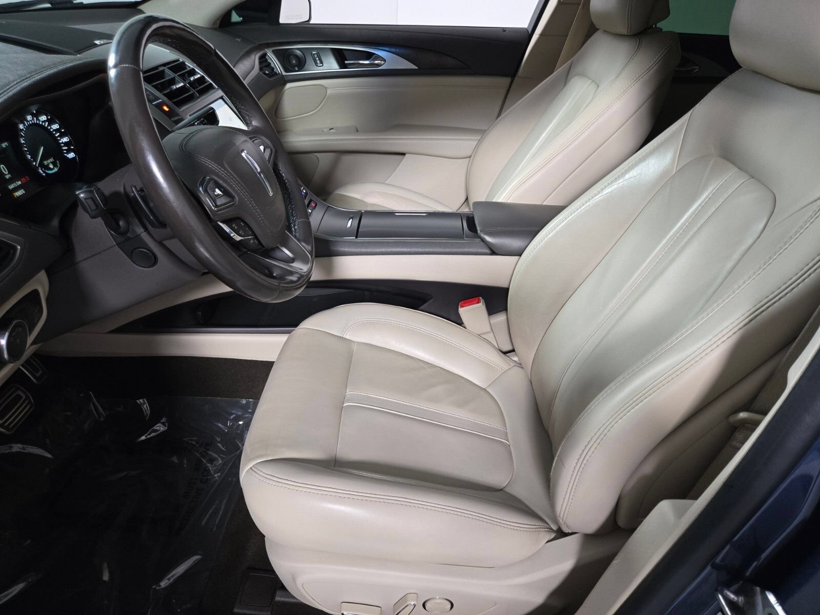 Certified 2019 Lincoln MKZ Reserve w/ Reserve Plus Package FWD image 11