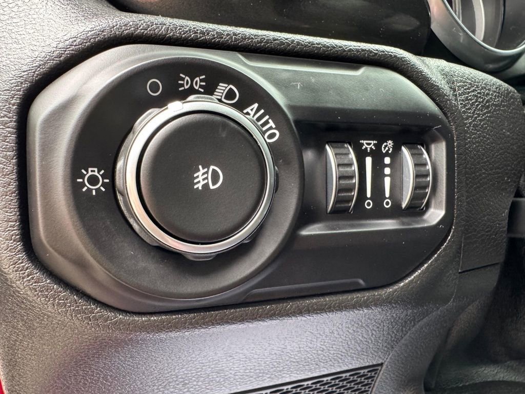 Used 2021 Jeep Wrangler Unlimited Sport image 12