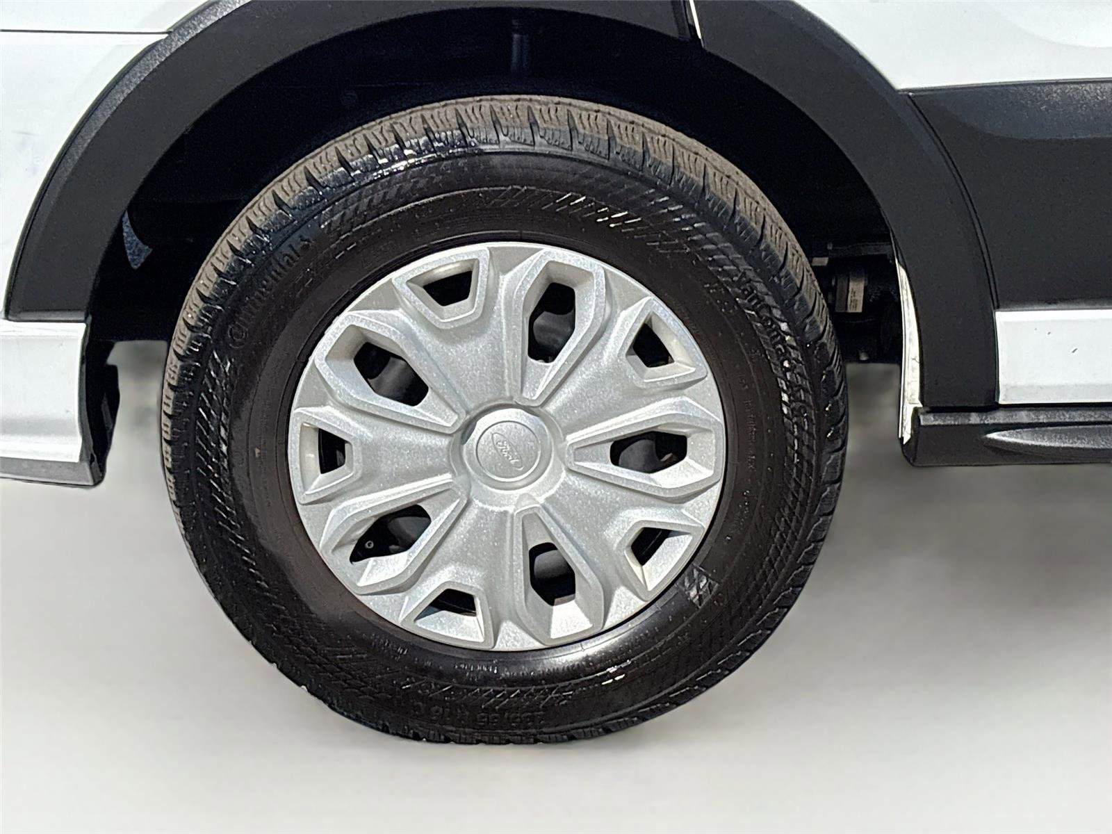 Used 2024 Ford Transit 350 XLT image 30