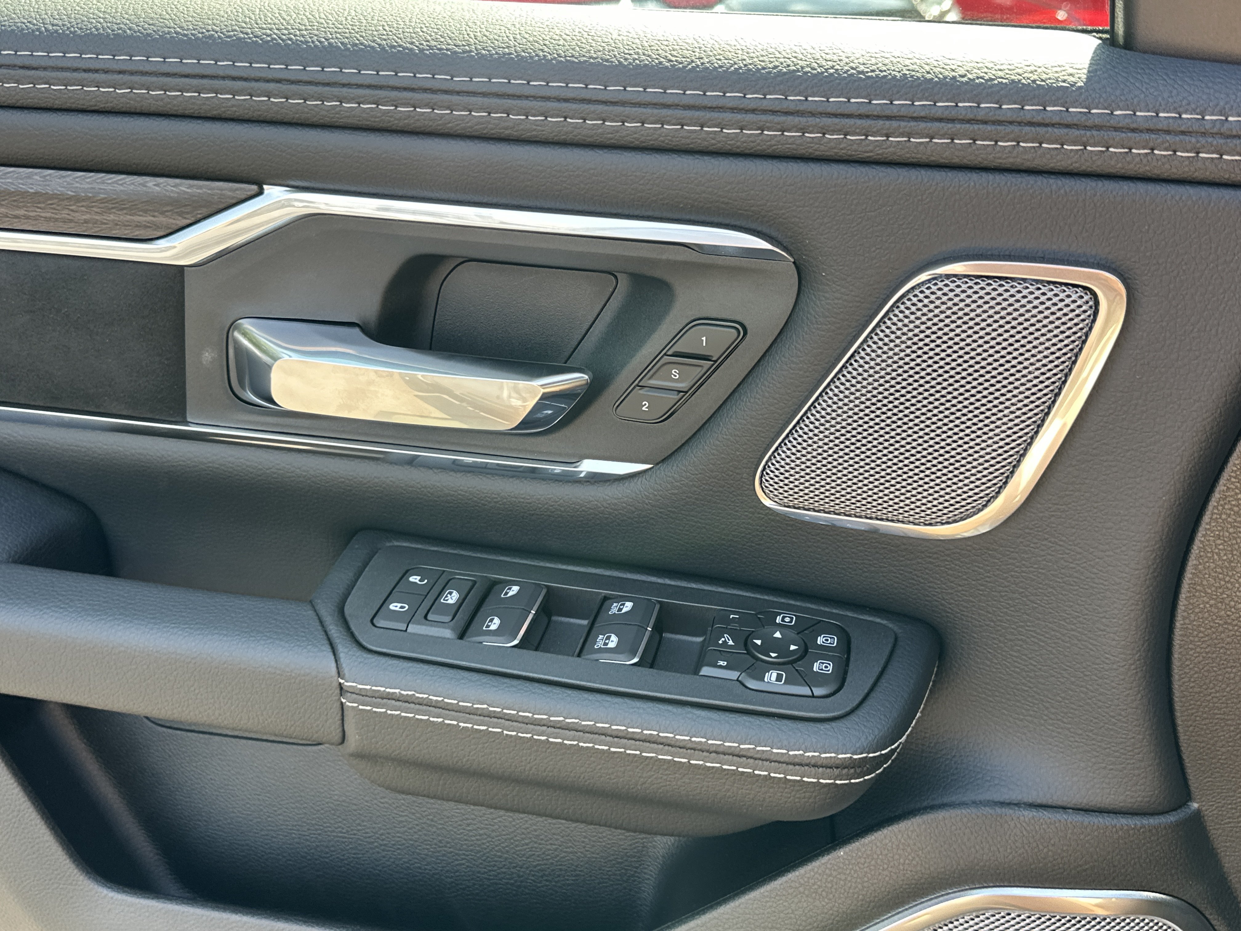 New 2027 RAM 1500 Laramie w/ Night Edition AWD/4WD image 15