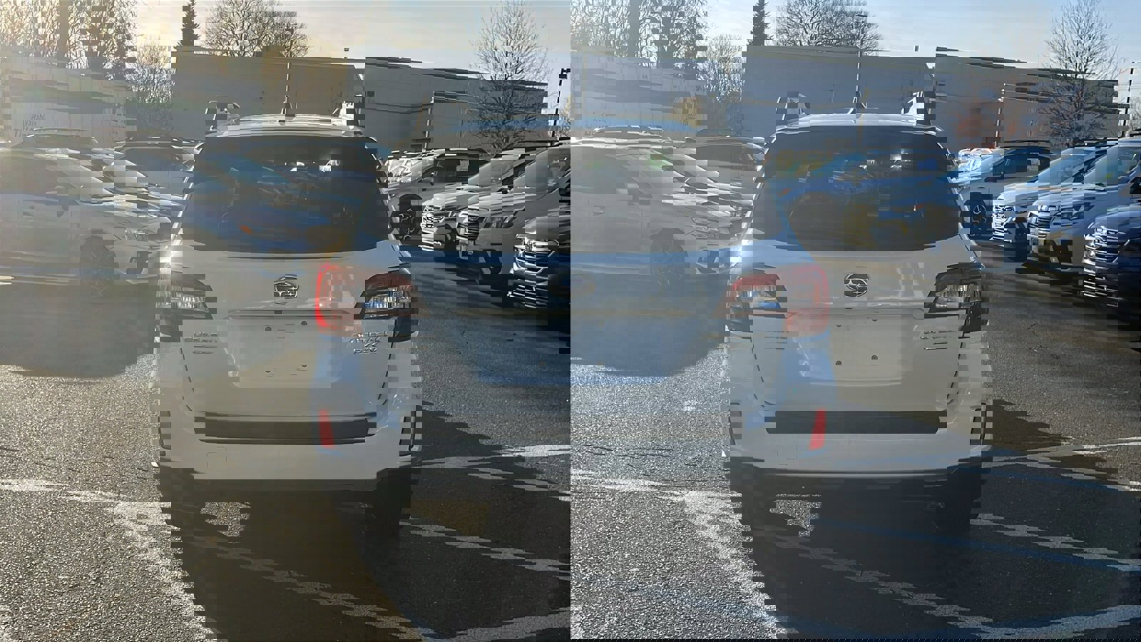 Used 2017 Subaru Outback 2.5i Premium image 6