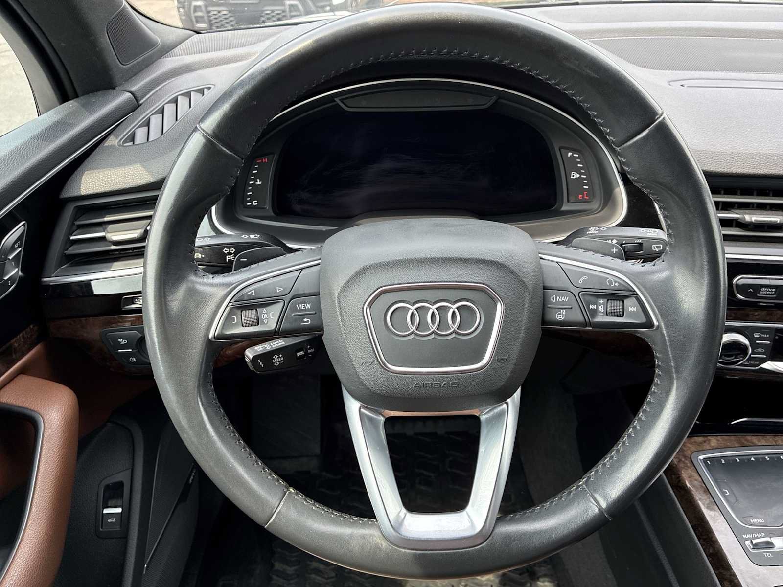 Used 2019 Audi Q7 3.0T Premium Plus w/ Premium Plus Package AWD/4WD image 11