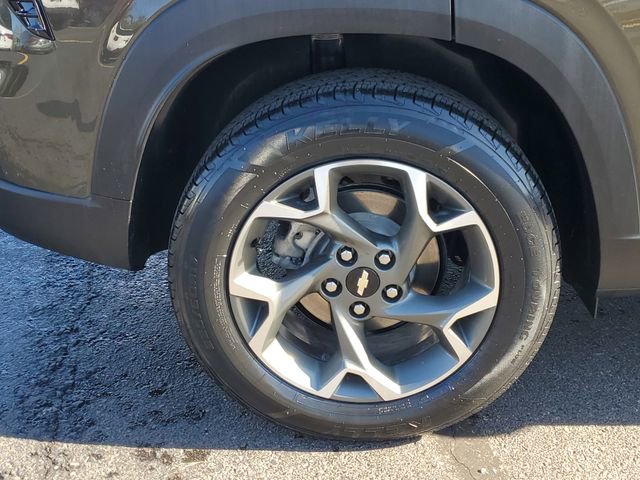 Certified 2024 Chevrolet Trax LT w/ LT Convenience Package FWD image 9