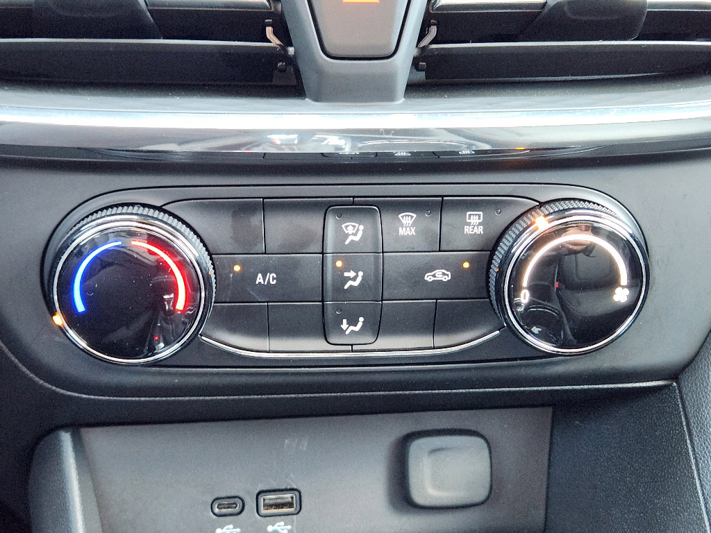 Certified 2025 Buick Encore GX Preferred image 19