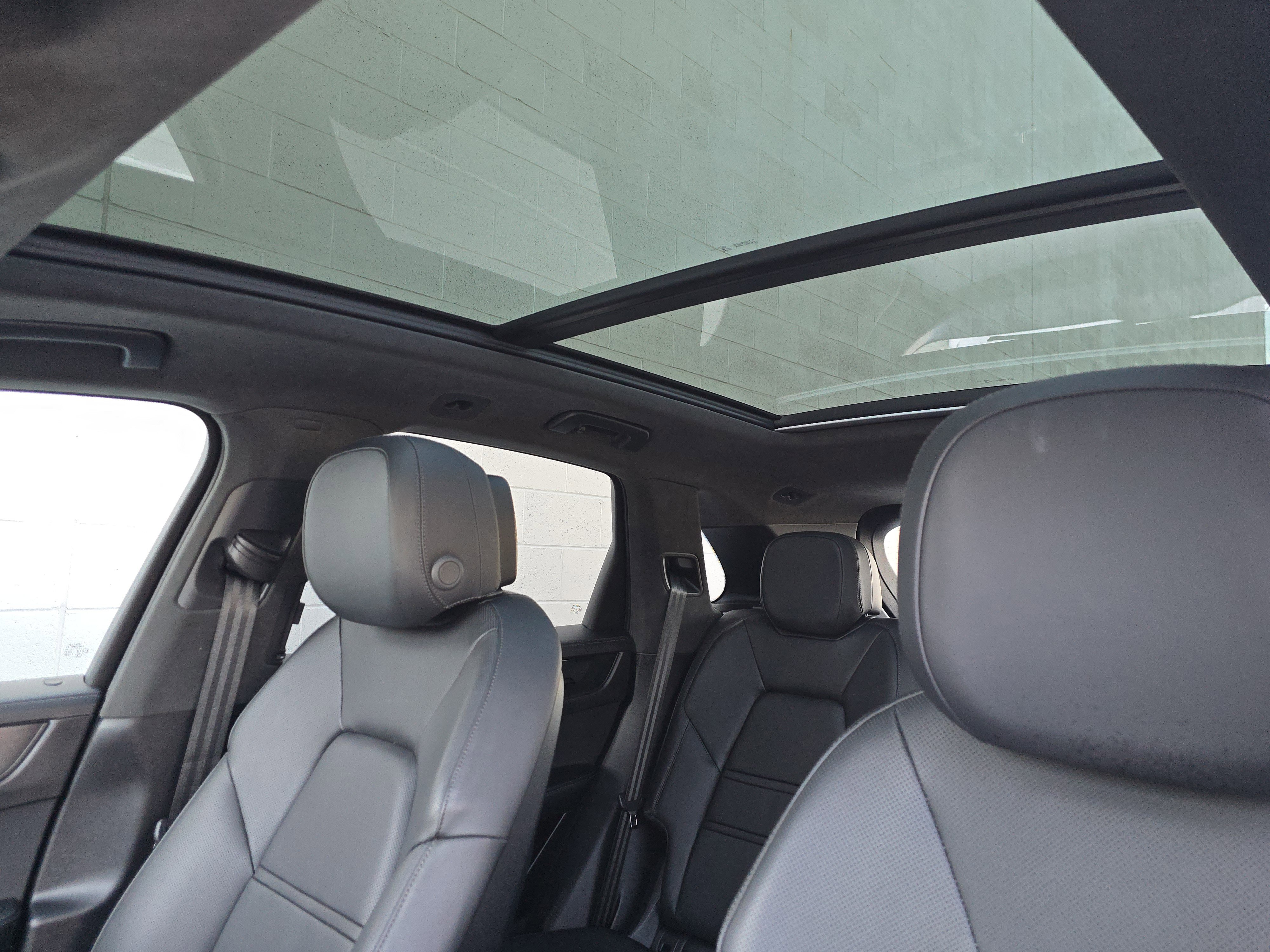 Certified 2025 Porsche Cayenne GTS image 13