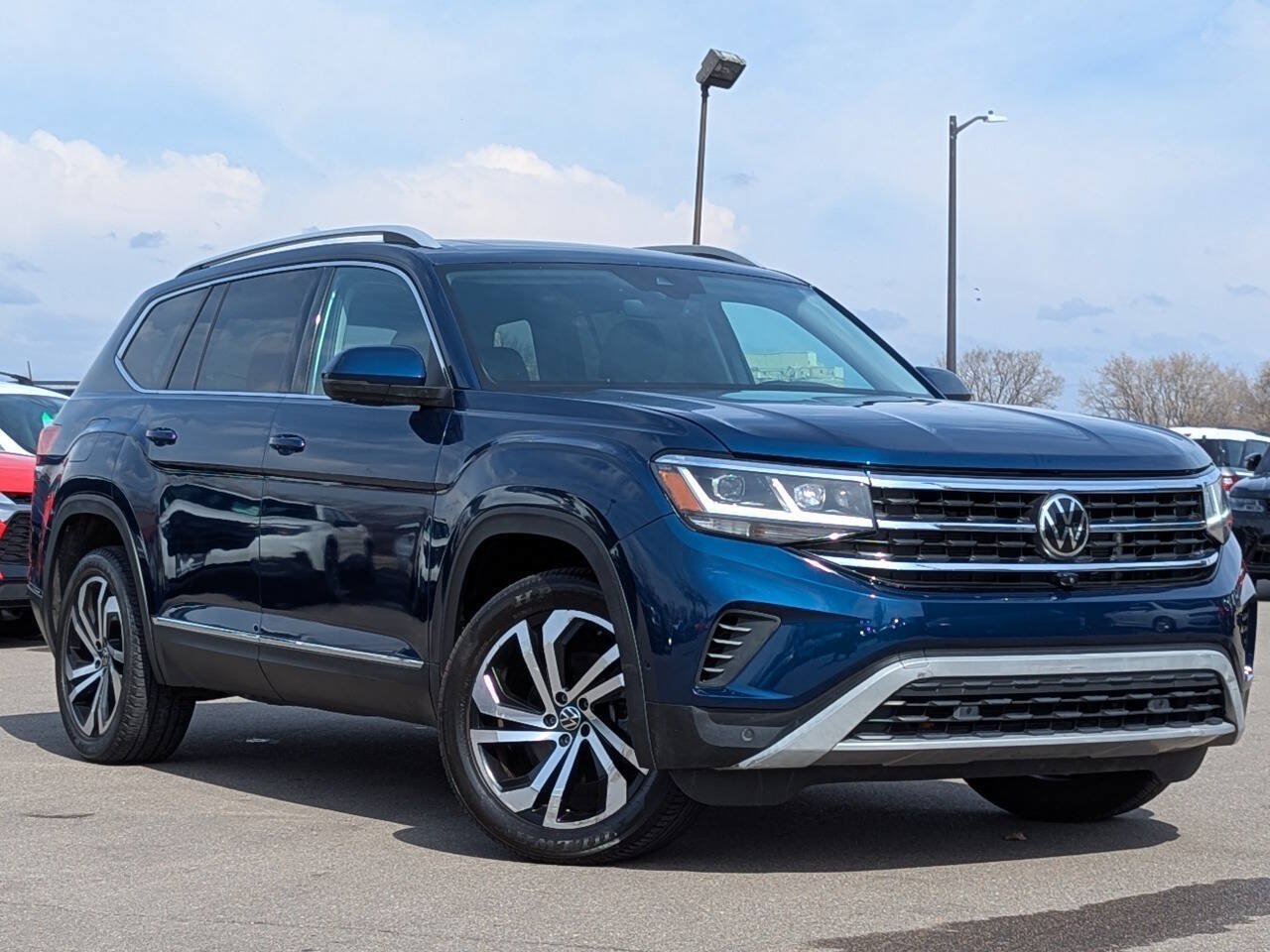 Used 2021 Volkswagen Atlas SEL Premium AWD/4WD image 32