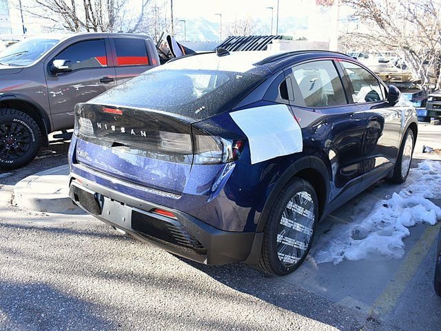 New 2026 Nissan Leaf Platinum+ w/ Illuminated Package FWD image 16