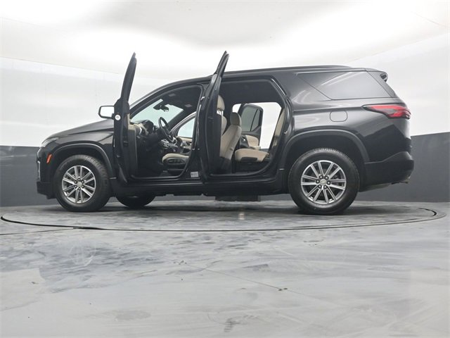 Used 2022 Chevrolet Traverse LT image 54