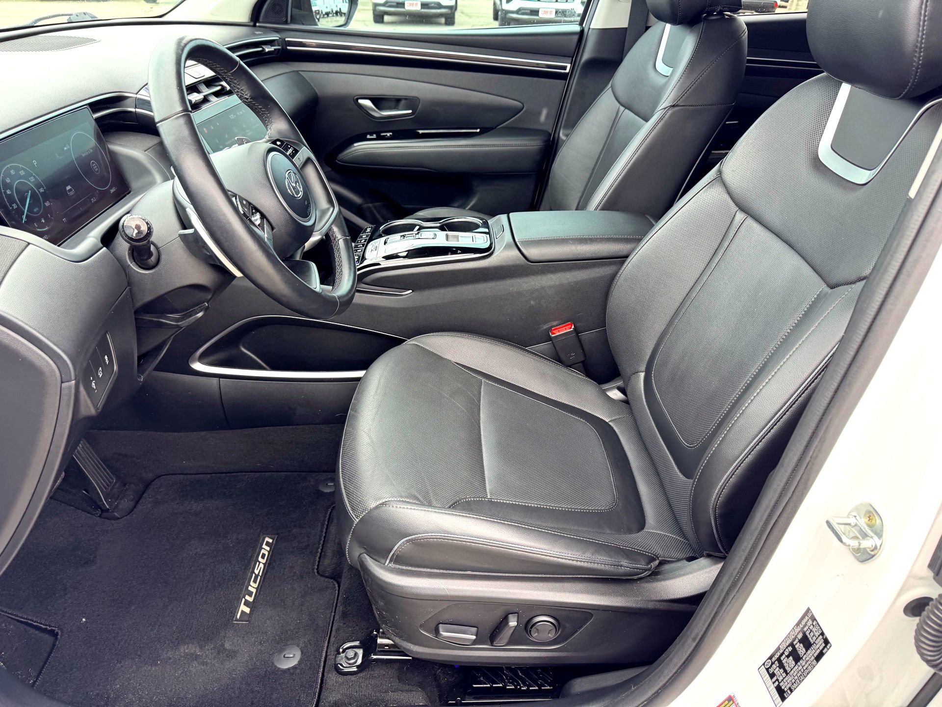 Used 2023 Hyundai Tucson Limited image 13