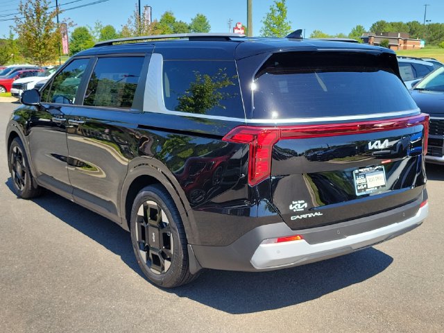 New 2026 Kia Carnival EX FWD image 6