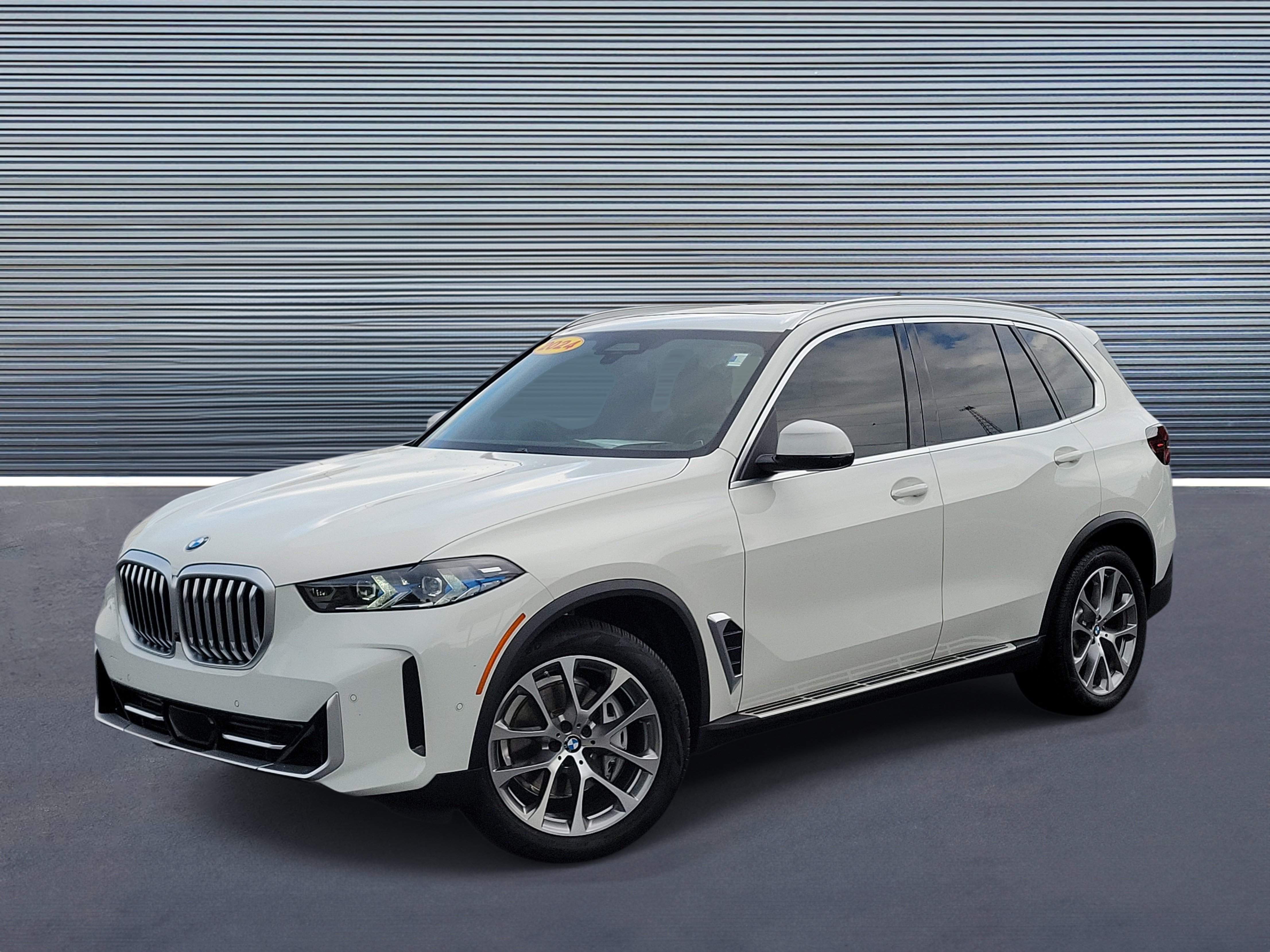 Used 2024 BMW X5 xDrive40i w/ Premium Package