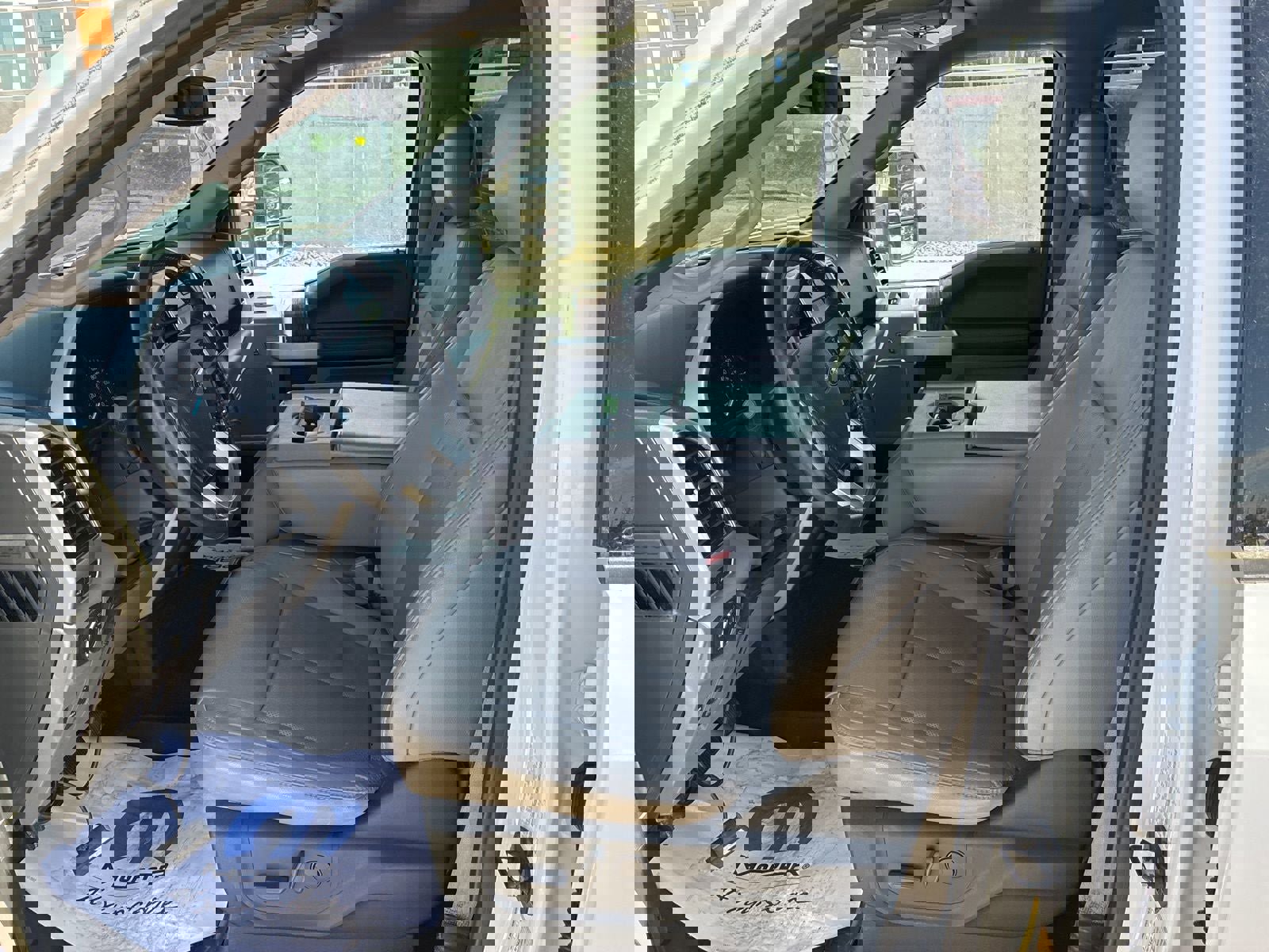 Used 2019 Ford F150 Lariat image 15