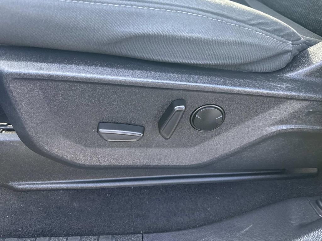 Used 2023 Ford F150 XLT w/ Equipment Group 302A High image 17