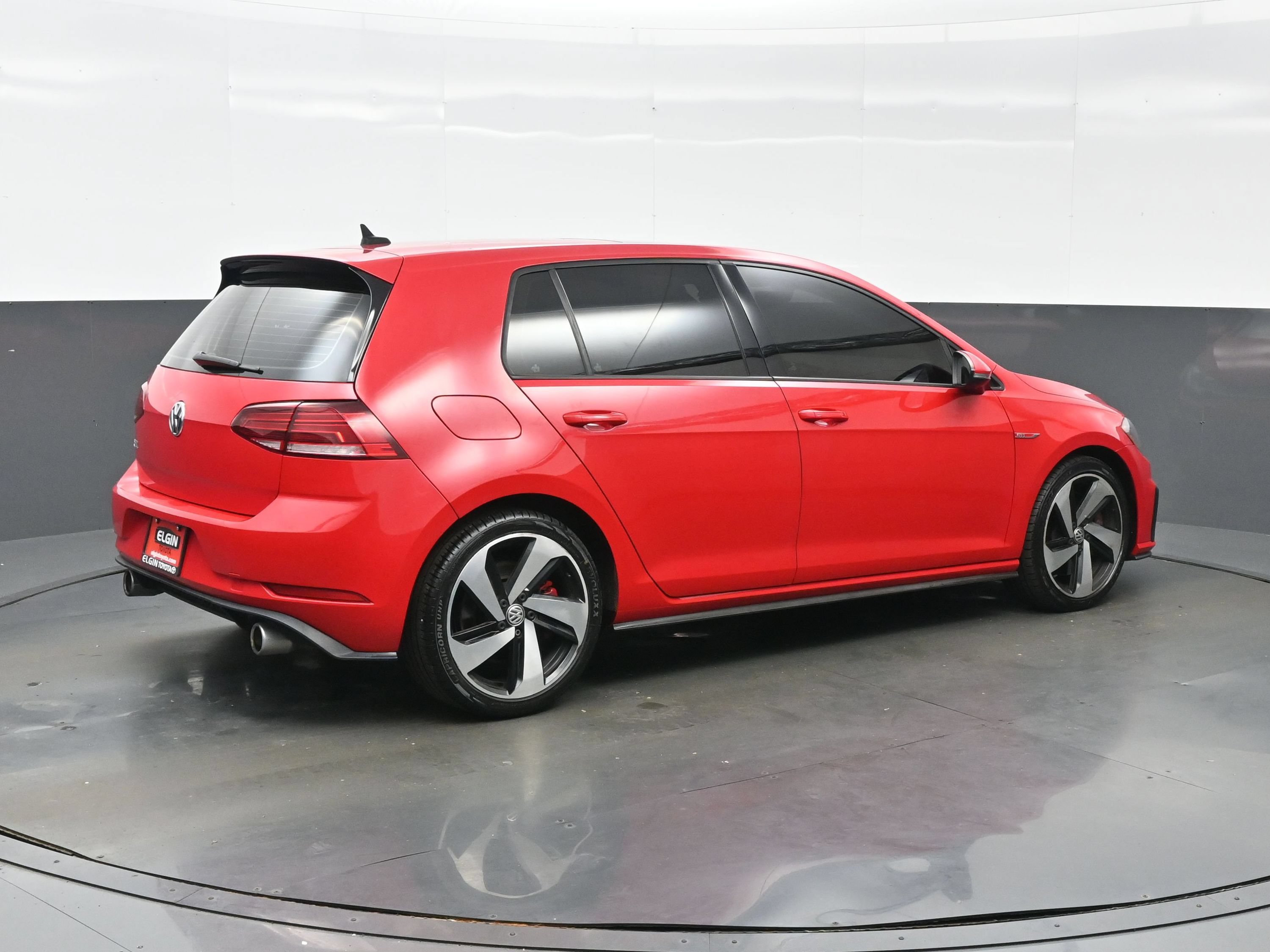Used 2019 Volkswagen GTI SE w/ SE Experience Package FWD image 6
