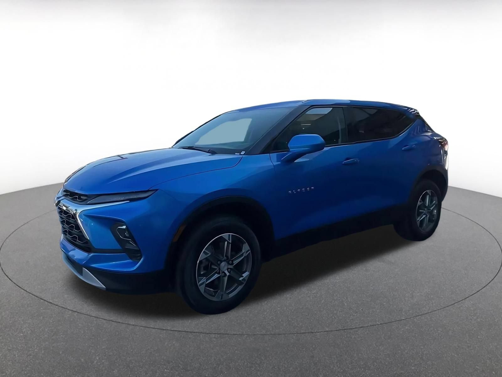 Used 2026 Chevrolet Blazer LT FWD image 7