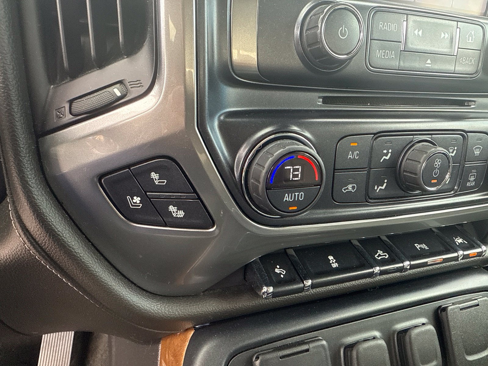 Used 2016 Chevrolet Silverado 1500 LTZ w/ Sport Package AWD/4WD image 16