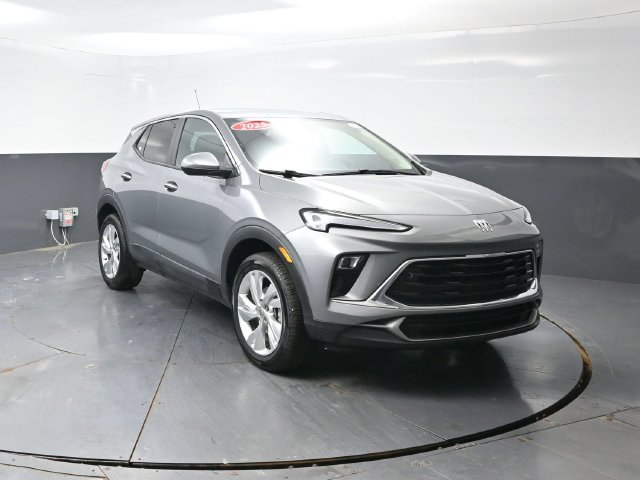 Used 2025 Buick Encore GX Preferred AWD/4WD image 7