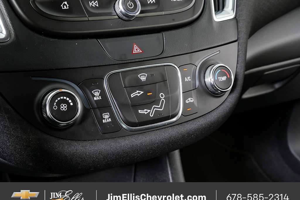 Used 2017 Chevrolet Malibu LT image 15