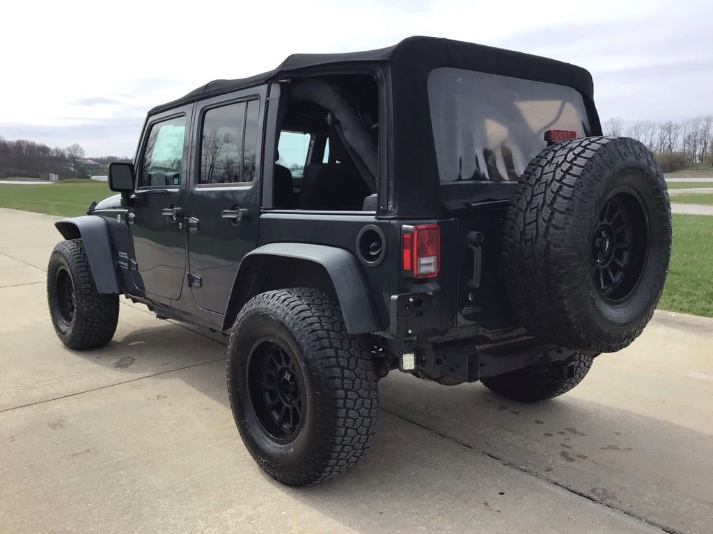 Used 2018 Jeep Wrangler Unlimited Sport S image 4
