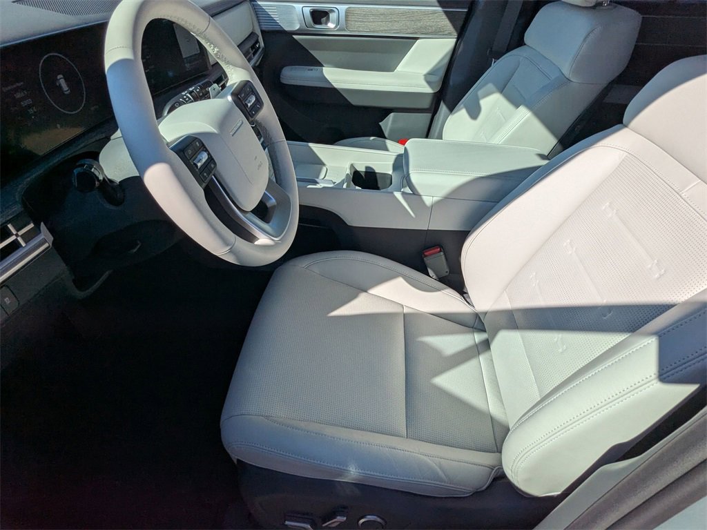 Certified 2025 Hyundai Santa Fe Limited image 16