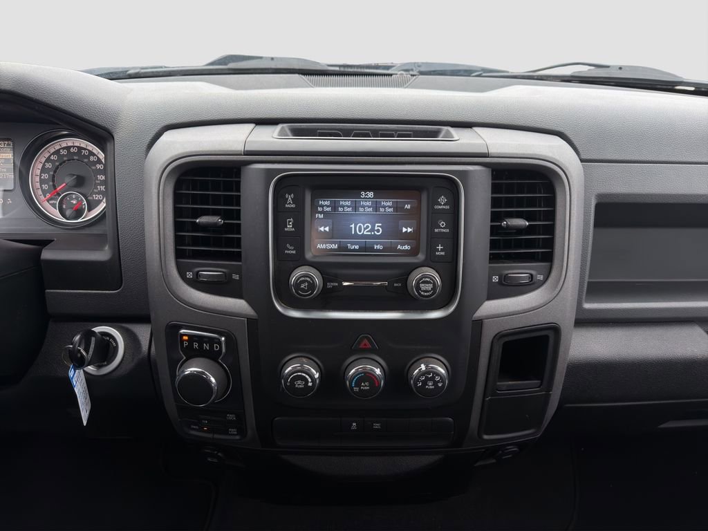 Used 2018 RAM 1500 Express image 16