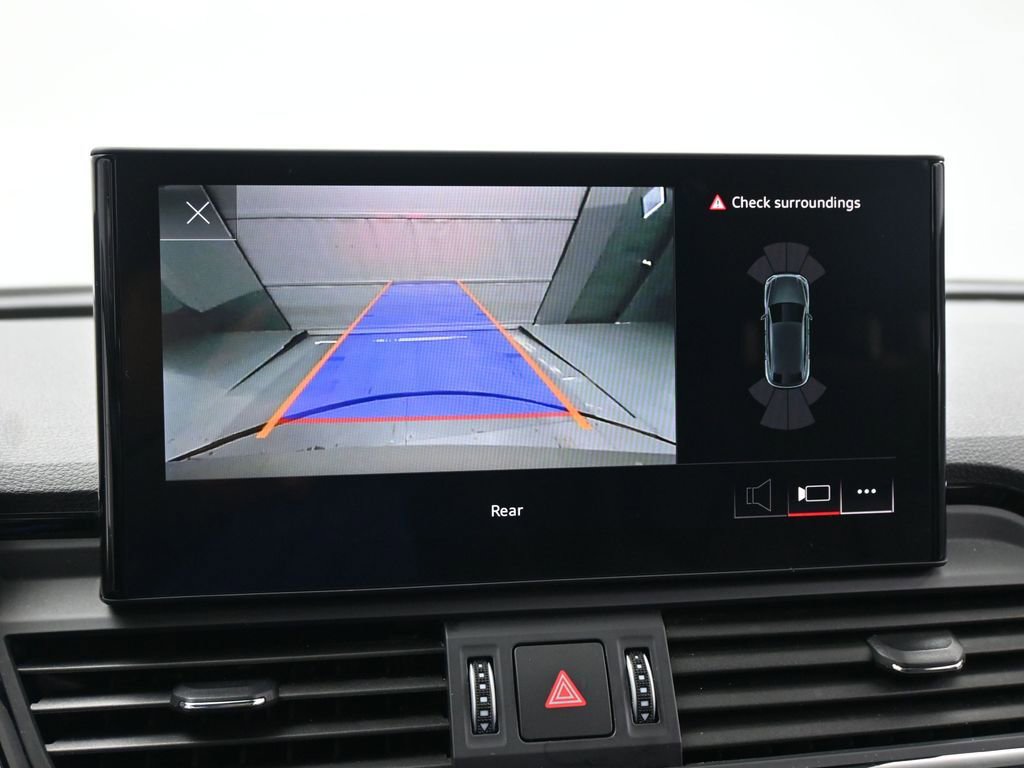 Used 2023 Audi Q5 2.0T Premium w/ Convenience Package image 15