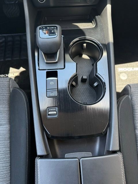 Certified 2023 Nissan Rogue SV FWD image 15