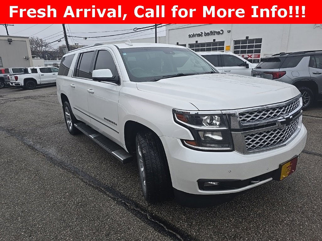 Used 2018 Chevrolet Suburban LT w/ LT Signature Package image 1