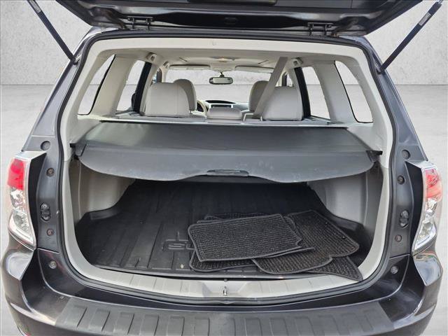 Used 2013 Subaru Forester 2.5X Premium w/ Popular Pkg 2 AWD/4WD image 6