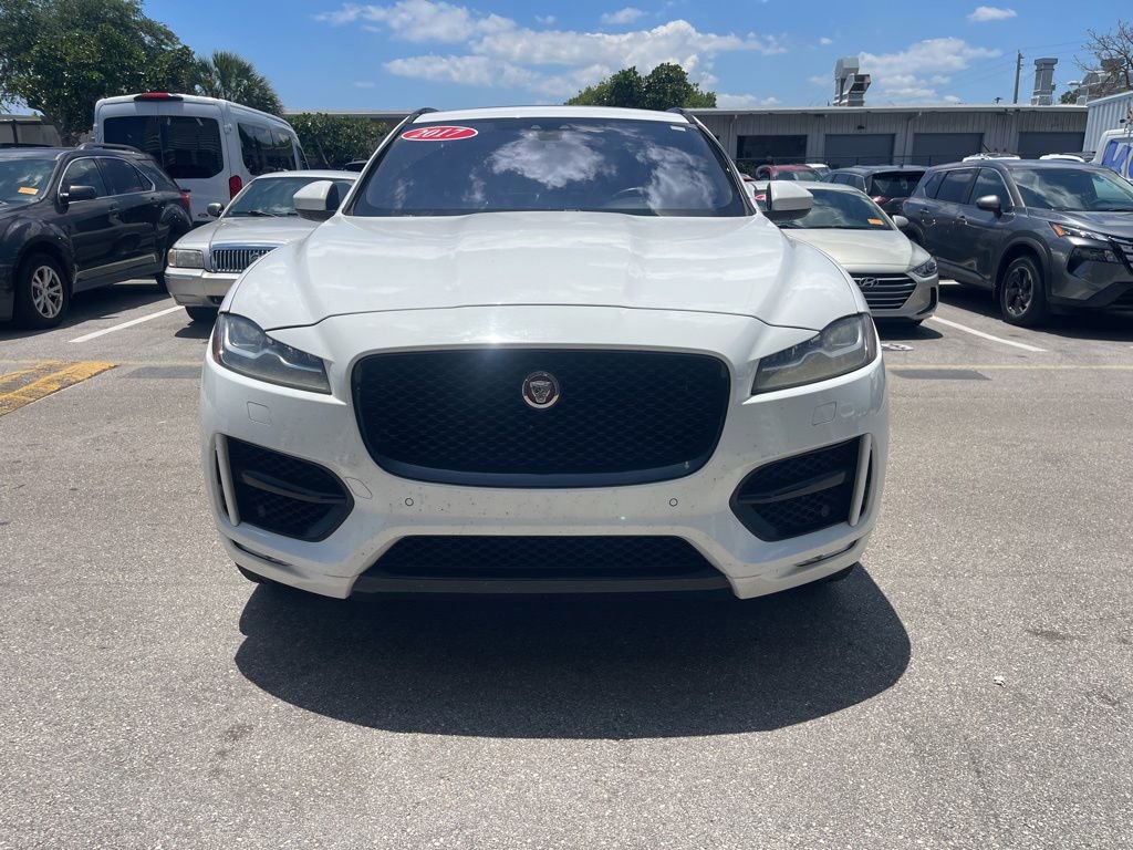 Used 2017 Jaguar F-PACE R-Sport AWD/4WD image 4