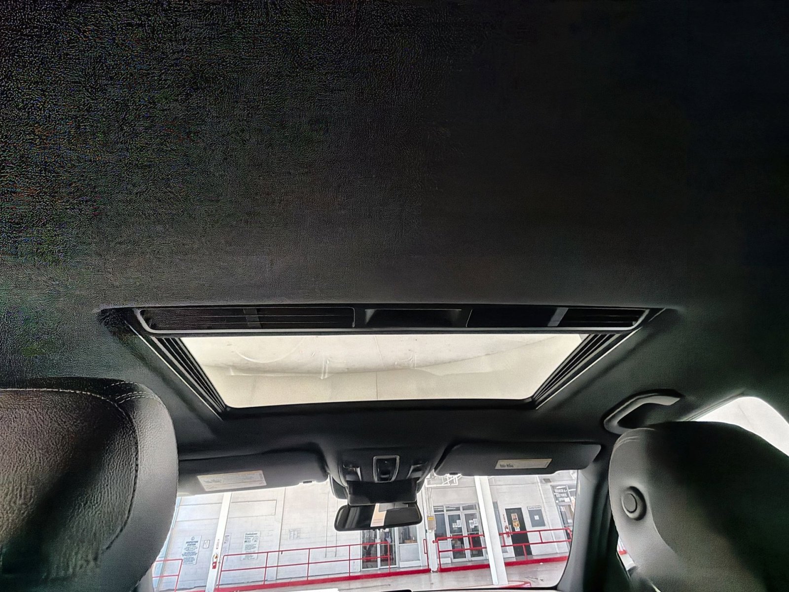 Used 2018 Mercedes-Benz GLE 350 4MATIC image 24