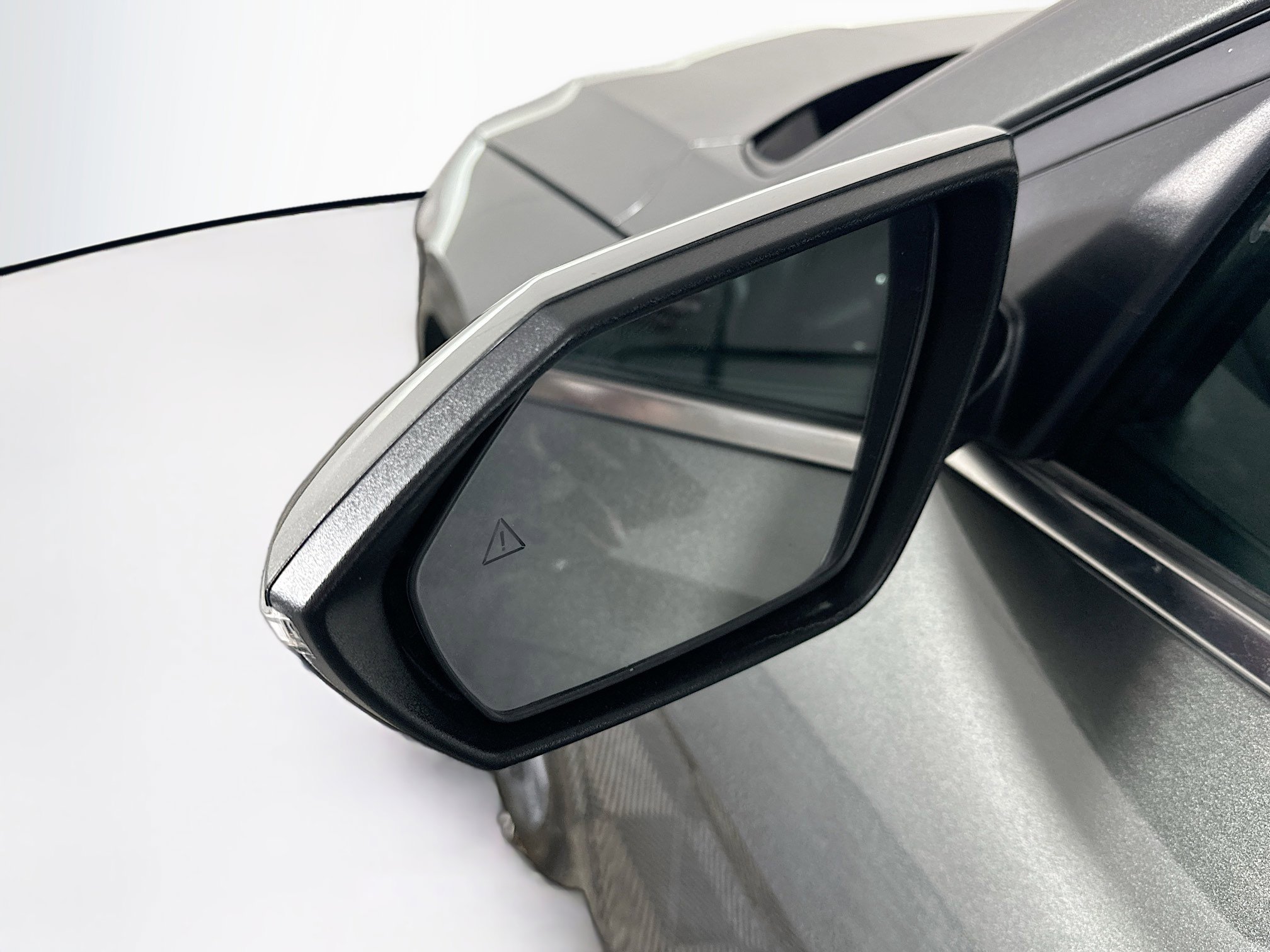 Used 2025 Hyundai Elantra Limited image 16