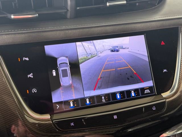 Used 2020 Cadillac XT6 Premium Luxury w/ Platinum Package FWD image 25