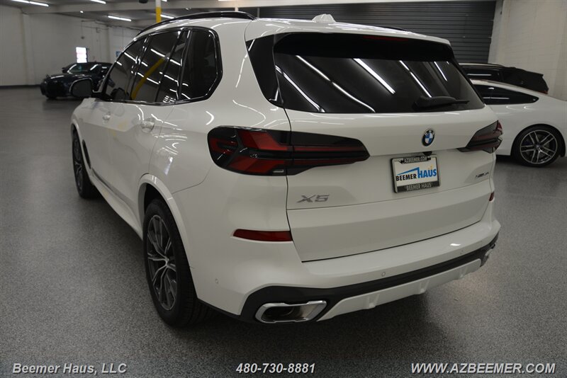 Used 2025 BMW X5 xDrive40i w/ M Sport Package AWD/4WD image 12