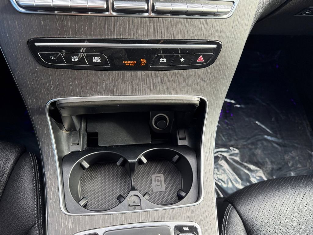 Used 2020 Mercedes-Benz GLC 350e 4MATIC image 22