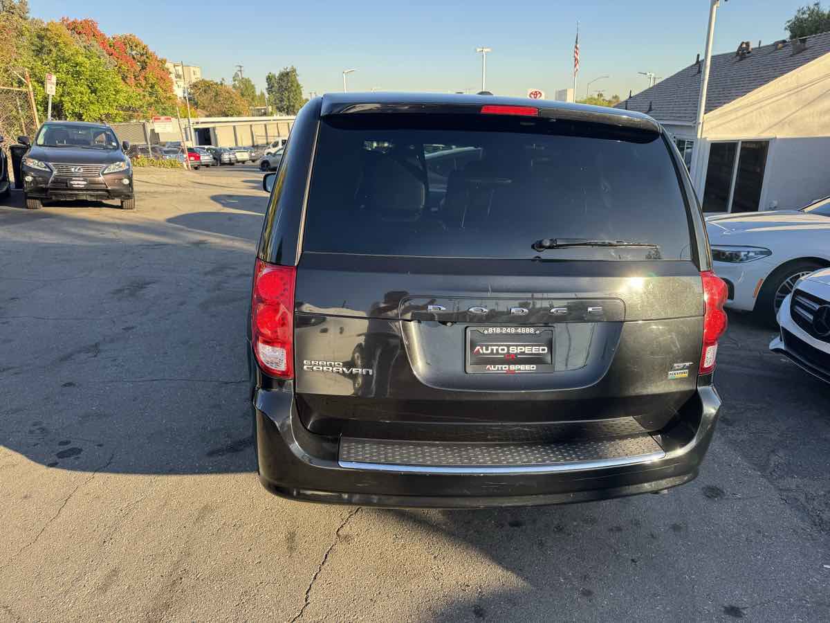 Used 2019 Dodge Grand Caravan GT image 5