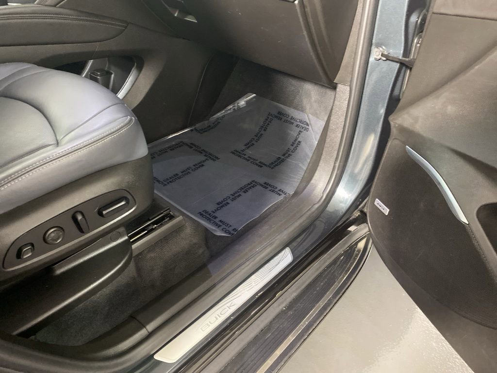 Used 2021 Buick Enclave Premium w/ Sun and Sites Package image 34