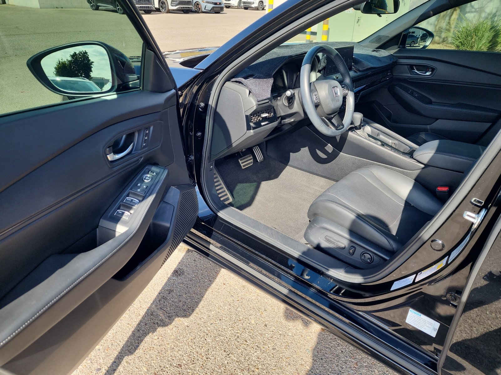 Used 2023 Honda Accord Sport image 14